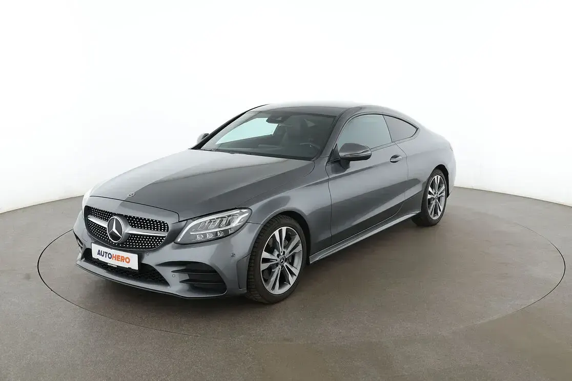 Gebraucht Mercedes C180 AMG line 156 PS (114 kW) 2019 Coupé