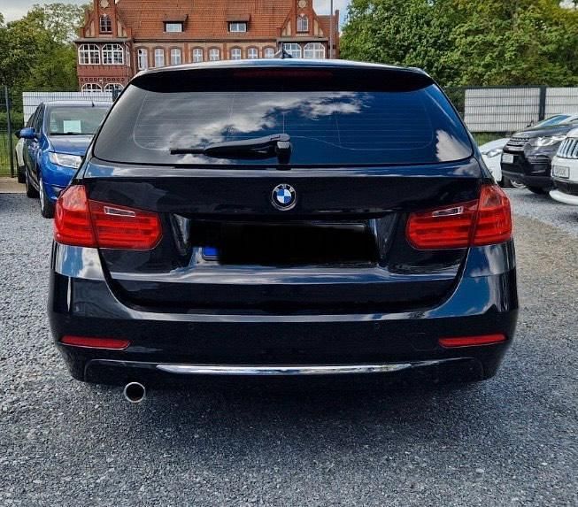 Gebraucht BMW 320 Luxury Line 184 PS (135 kW) 2014 Schwarz Kombi