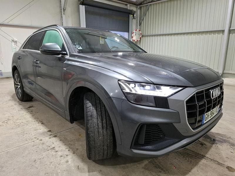 Gebraucht Audi Q8 S-Line 381 PS (280 kW) 2022 Grau SUV