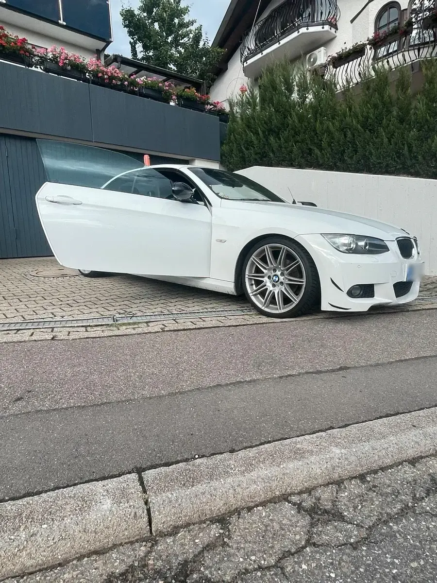 Gebraucht BMW 320 M Sport 175 PS (128 kW) 2008 Weiß Cabrio