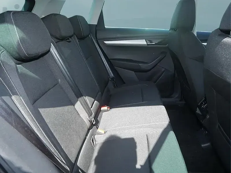 Gebraucht Skoda Karoq Tour 150 PS (110 kW) 2025 Grau SUV