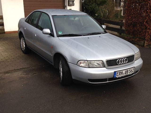 Gebraucht Audi 100 150 PS (110 kW) 1995 Silber Limousine