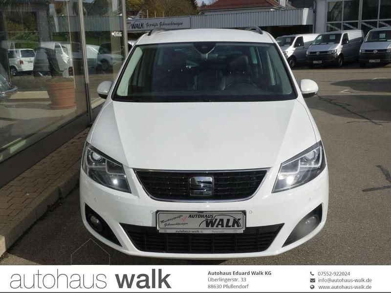 Rein weiss Gebraucht 2020 Seat Alhambra Style Van / Kleinbus | 28.980 € (Teuer) - Bild 1/4