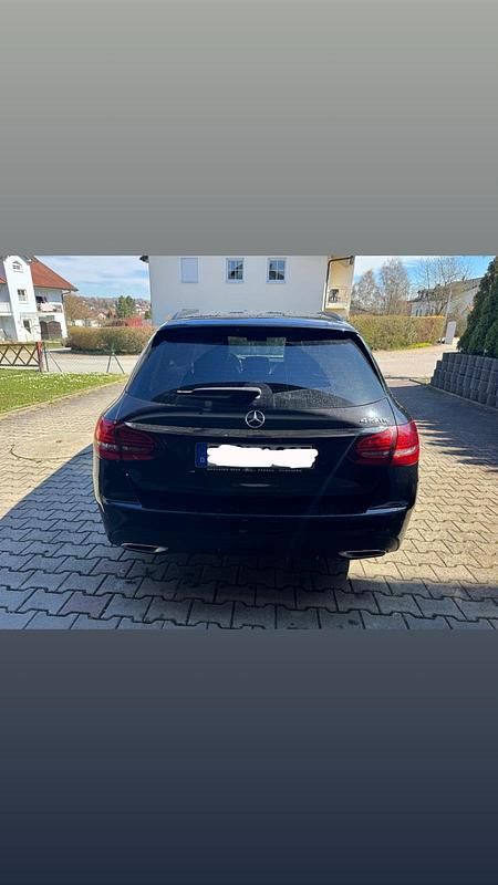 Gebraucht Mercedes C220 AMG 194 PS (142 kW) 2019 Schwarz Kombi