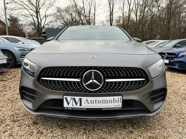 Gebraucht Mercedes A160 2022 Grau Limousine