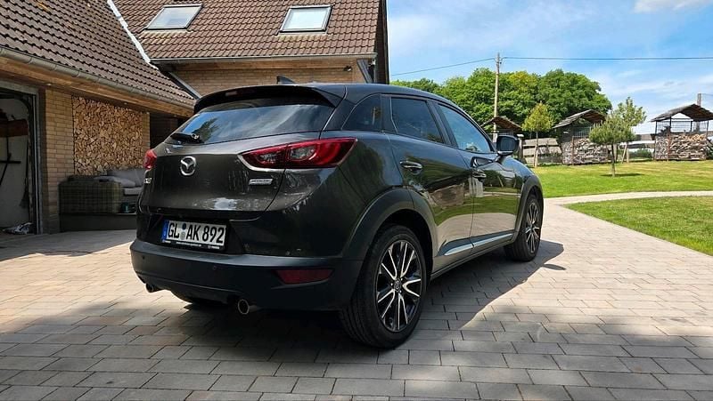 Gebraucht Mazda 3 Sports-Line 120 PS (88 kW) 2017 Braun Kleinwagen