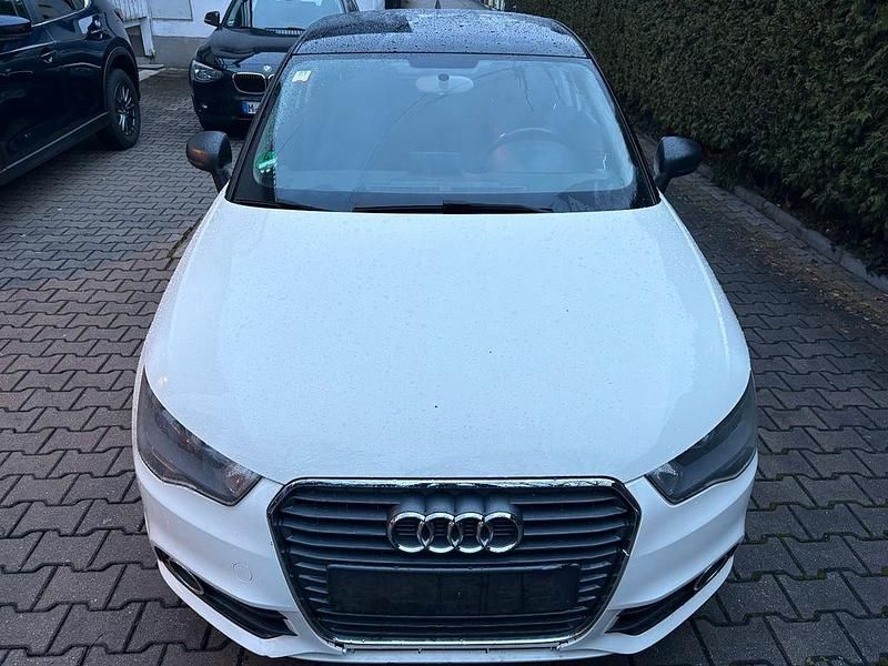 Gebraucht Audi A1 Attraction 86 PS (63 kW) 2011 Weiß Kleinwagen