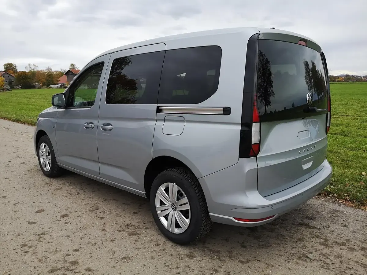 Neu VW Caddy 116 PS (85 kW) 2026 Oystersilber metallic Van / Kleinbus