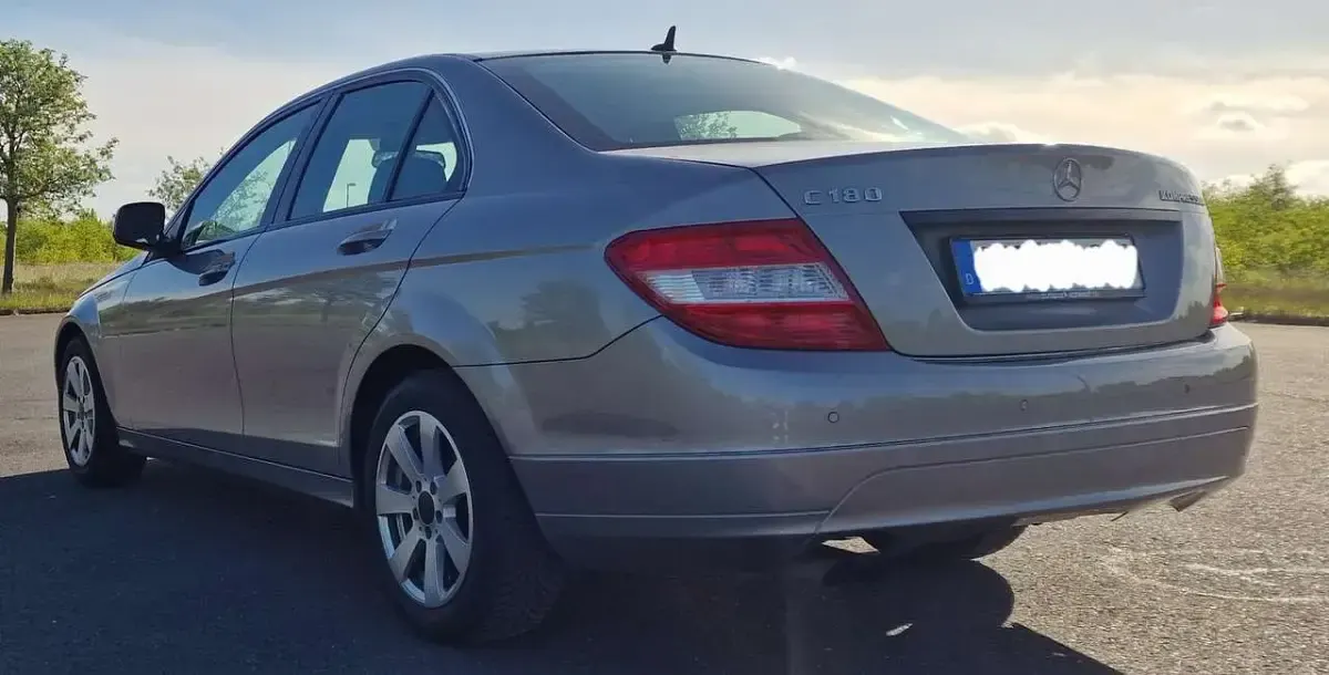 Gebraucht Mercedes C180 156 PS (114 kW) 2007 Grau Limousine