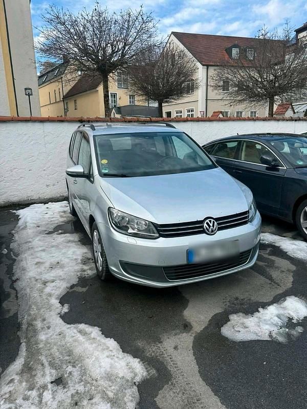 Gebraucht VW Touran 140 PS (102 kW) 2012 Silber Van / Kleinbus