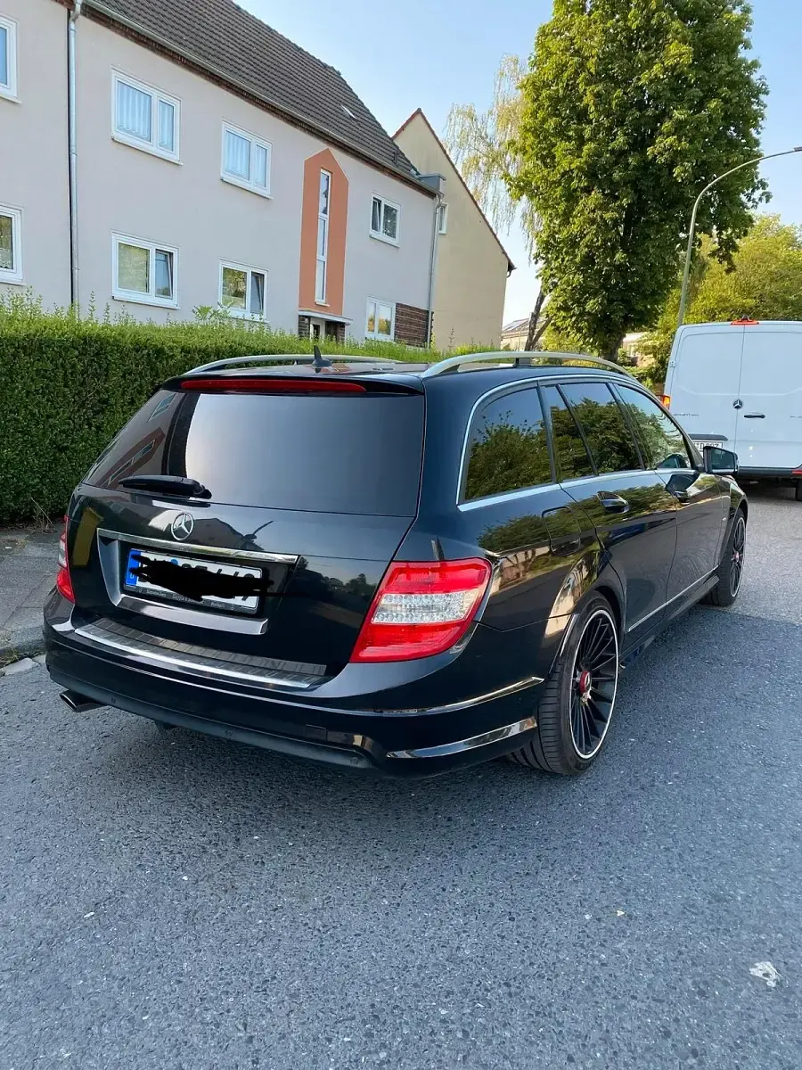 Gebraucht Mercedes C250 AMG 204 PS (150 kW) 2009 Schwarz Kombi