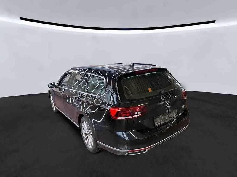 Gebraucht VW Passat GTE 218 PS (160 kW) 2021 Deep black perleffekt Kombi