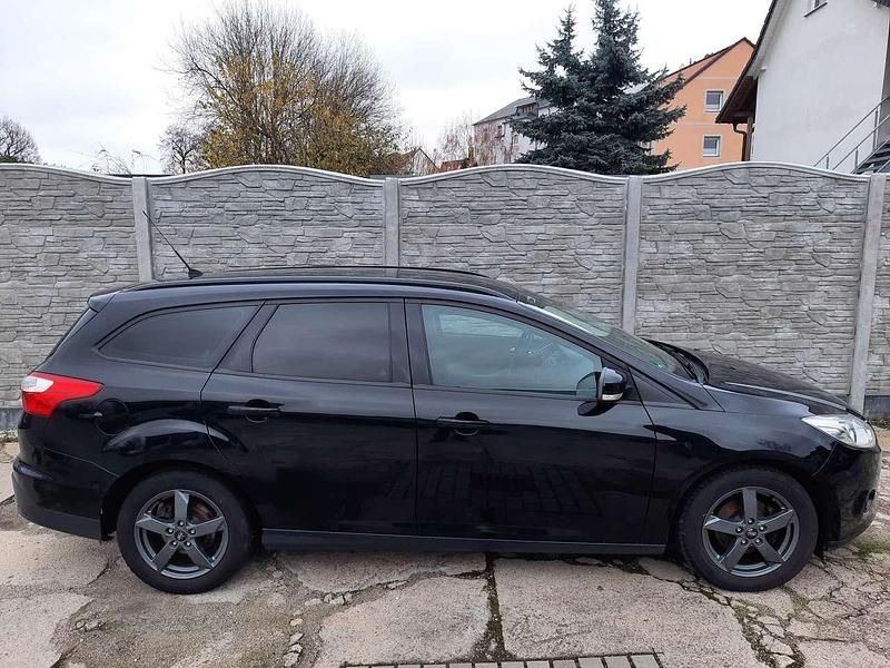 Gebraucht Ford Focus 116 PS (85 kW) 2013 Schwarz Kombi