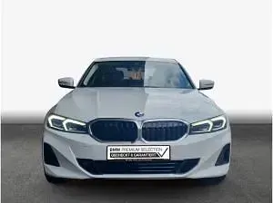 Gebraucht BMW 318 Sport Line 150 PS (110 kW) 2025 Alpinweiß Limousine