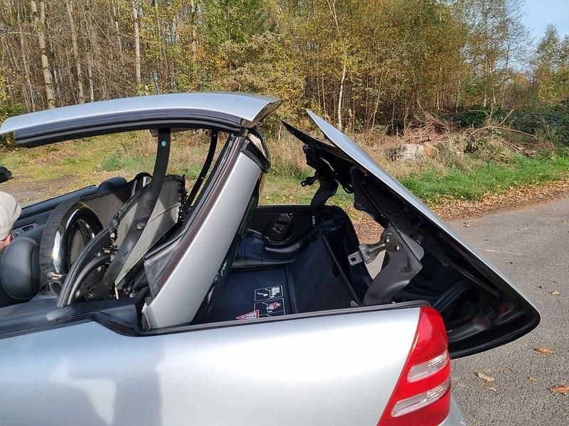 Gebraucht Mercedes SLK200 Edition 163 PS (119 kW) 2002 Silber Cabrio