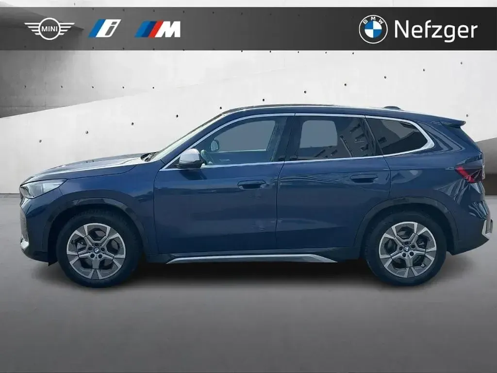 Gebraucht BMW iX1 Luxury Line 225 kW (306 PS) 2024 Blau SUV
