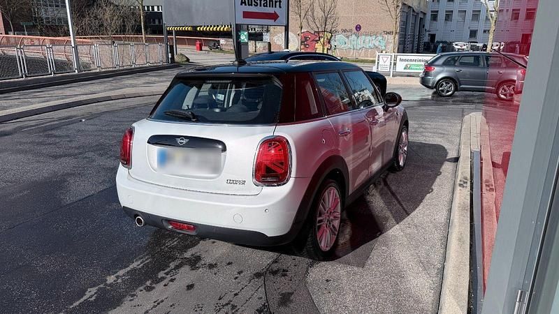 Gebraucht Mini Cooper 136 PS (100 kW) 2018 Silber Kleinwagen