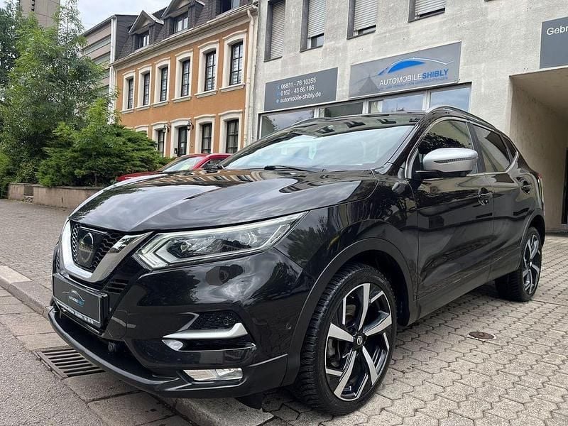 Schwarz Gebraucht 2017 Nissan Qashqai Tekna+ SUV | 13.990 € (Superpreis) - Bild 1/4