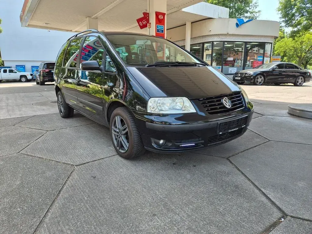 Gebraucht VW Sharan 116 PS (85 kW) 2002 Schwarz Van / Kleinbus