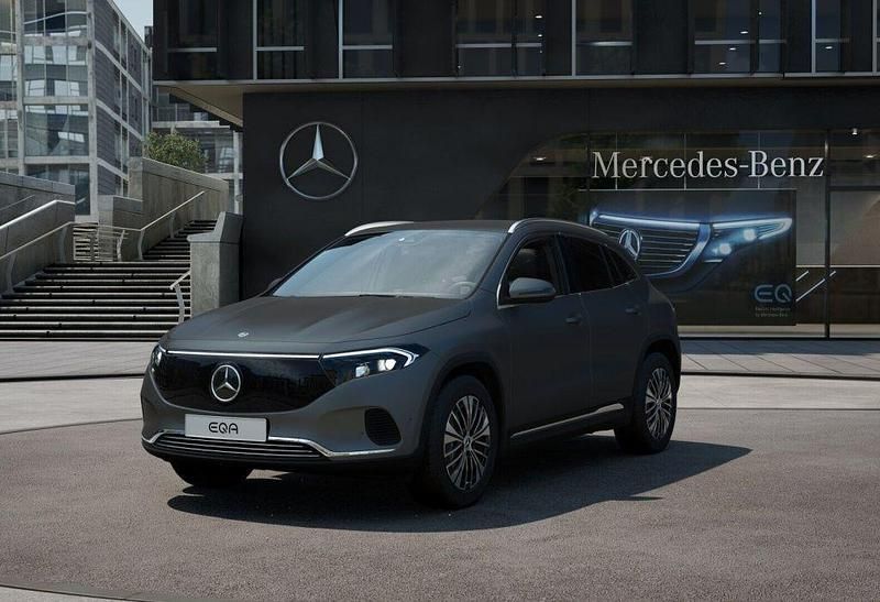 Gebraucht Mercedes EQA250+ Progressive 139 kW (190 PS) 2025 Grau manufaktur magnolack man SUV