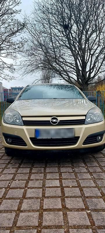 Gebraucht Opel Astra 90 PS (66 kW) 2004 Gold Limousine