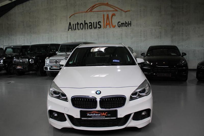 Gebraucht BMW 225 M Sport 231 PS (169 kW) 2015 Weiß Van / Kleinbus