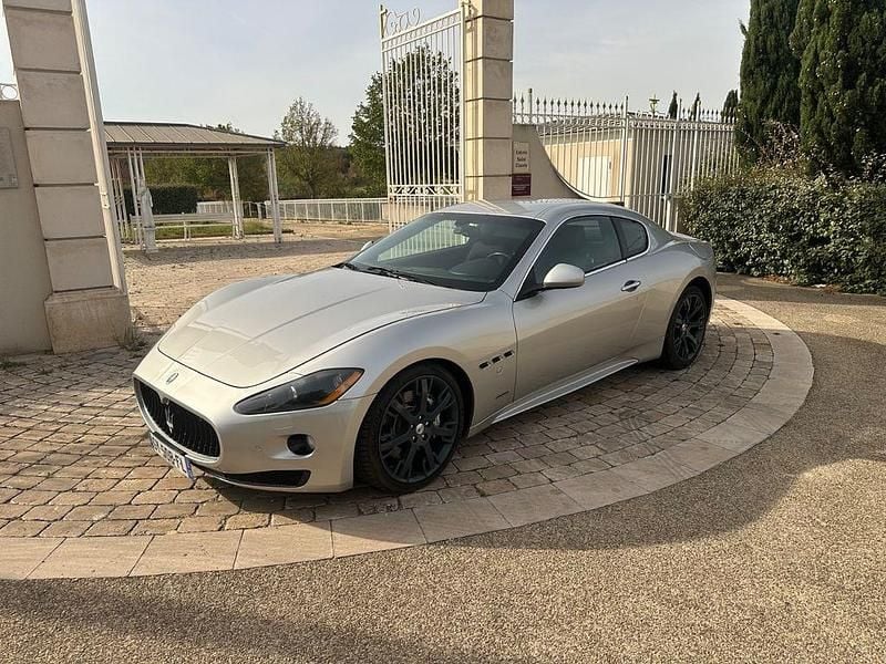 Gebraucht Maserati Granturismo 441 PS (324 kW) 2009 Silber Coupé