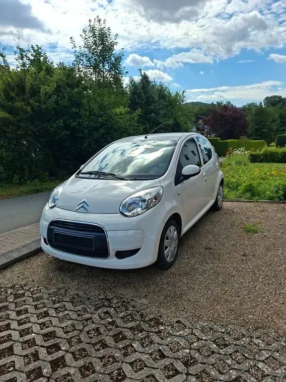 Gebraucht Citroën C1 Style 68 PS (50 kW) 2011 Weiß Kleinwagen