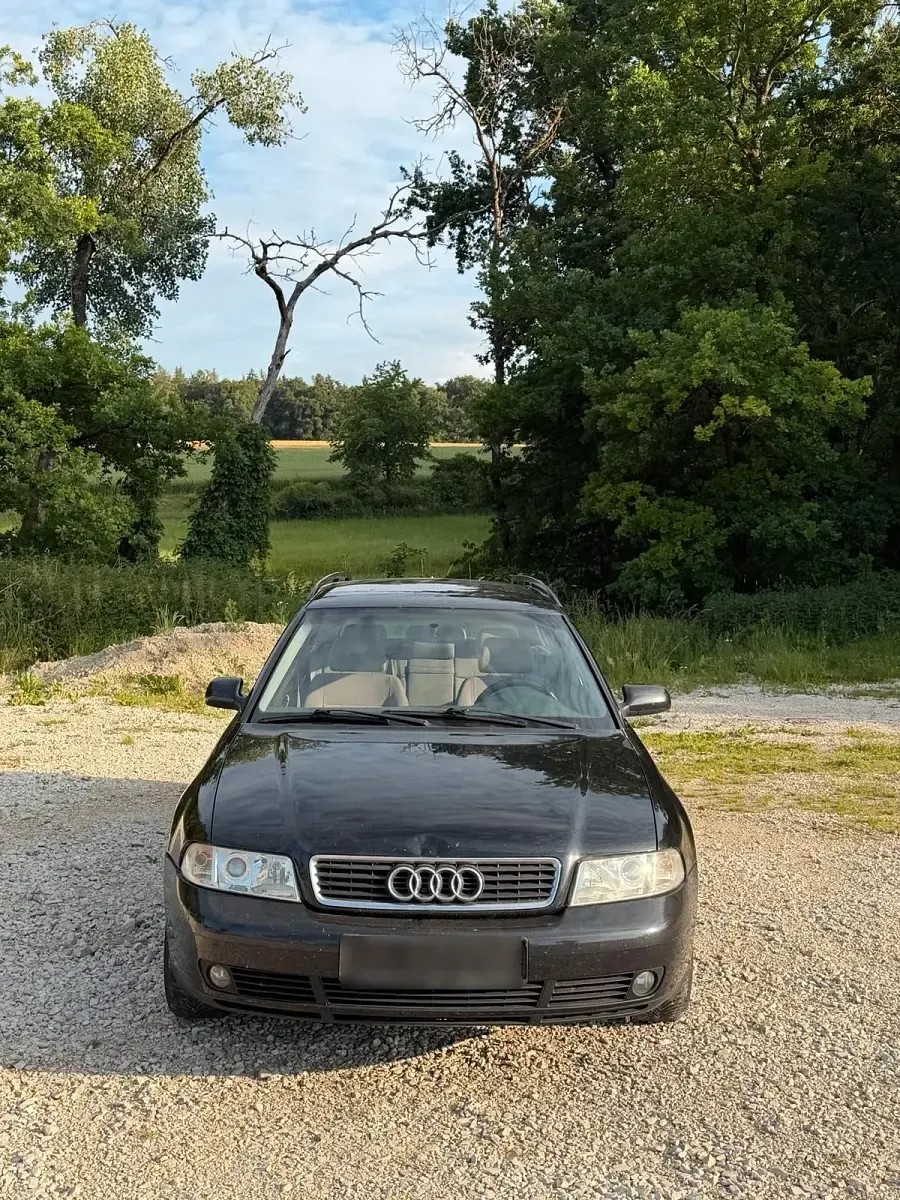 Gebraucht Audi A4 116 PS (85 kW) 1999 Schwarz Kombi