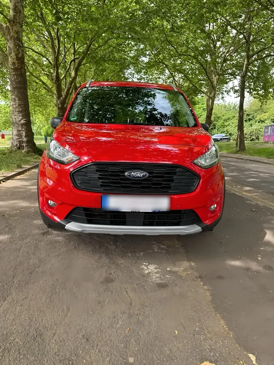 Gebraucht Ford Tourneo Connect Active 120 PS (88 kW) 2022 Rot Van / Kleinbus