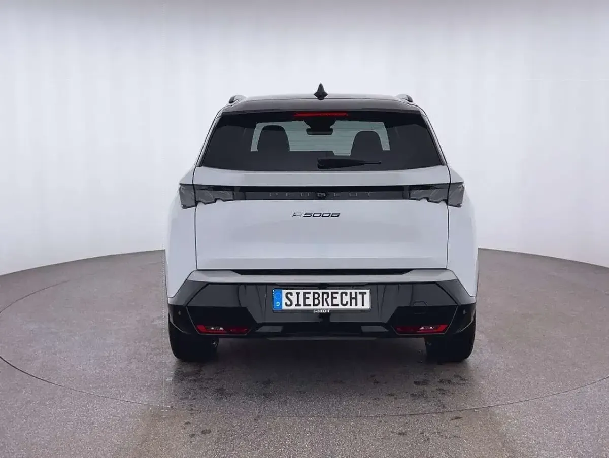 Neu Peugeot e-5008 GTi 156 kW (213 PS) 2026 Weiß SUV
