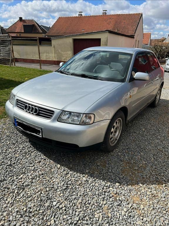 Gebraucht Audi A3 101 PS (74 kW) 1997 Silber Kleinwagen
