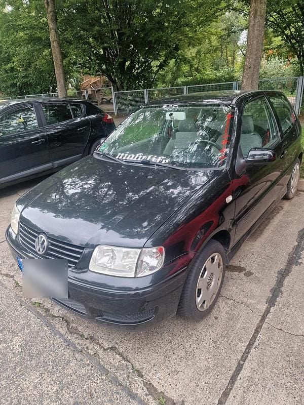 Schwarz Gebraucht 2001 VW Polo Kleinwagen | 500 € (Superpreis) - Bild 1/4