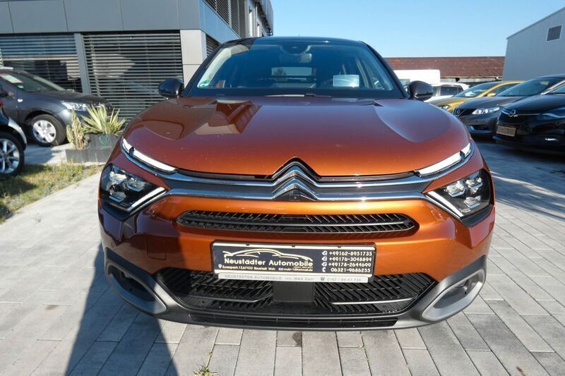 Gebraucht Citroën C4 Shine 131 PS (96 kW) 2021 Pulsorange/typ metallic Kleinwagen