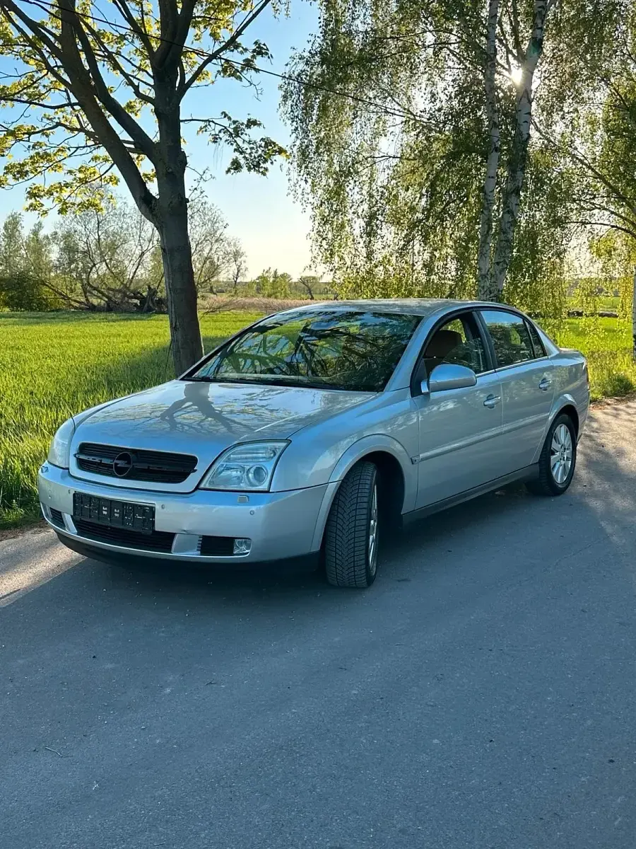 Gebraucht Opel Vectra 147 PS (108 kW) 2003 Silber Limousine