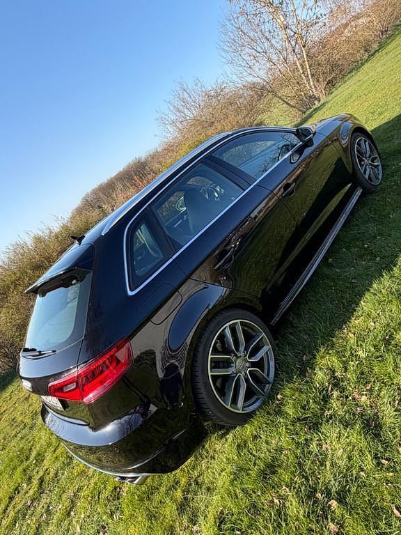 Gebraucht Audi S3 Ambiente 300 PS (220 kW) 2014 Schwarz Limousine