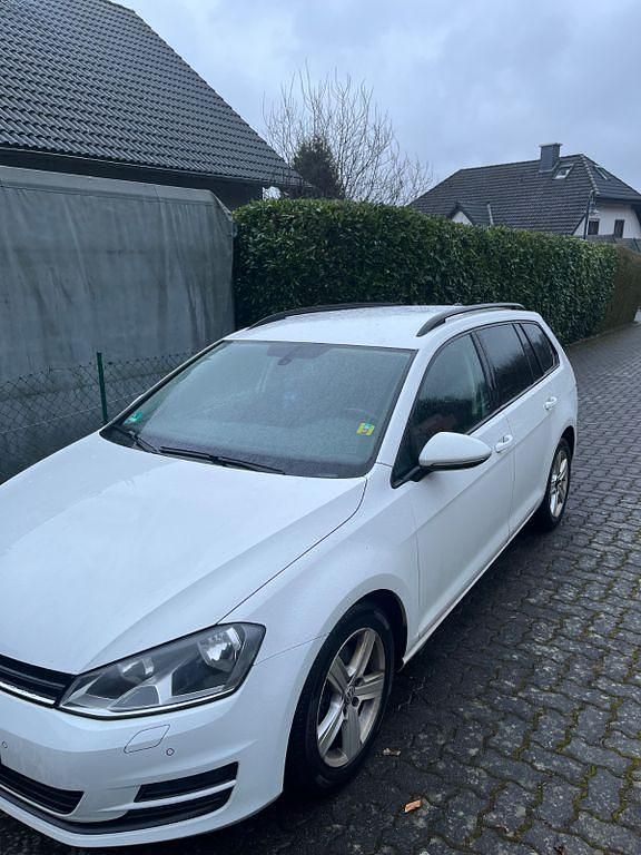 Gebraucht VW Golf VII Comfortline 105 PS (77 kW) 2014 Weiß Kombi