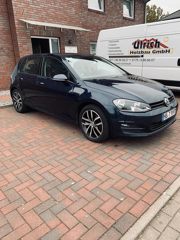 Gebraucht VW Golf VII 140 PS (102 kW) 2012 Blau Kleinwagen