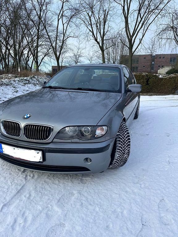 Gebraucht BMW 320 Lifestyle 170 PS (125 kW) 2004 Grau Limousine