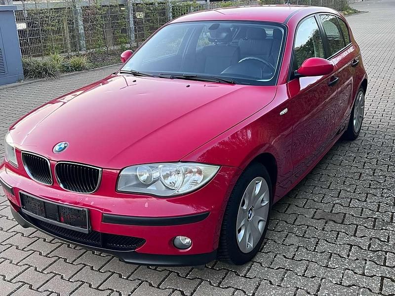 Gebraucht BMW 116 116 PS (85 kW) 2007 Karmesinrot Kleinwagen