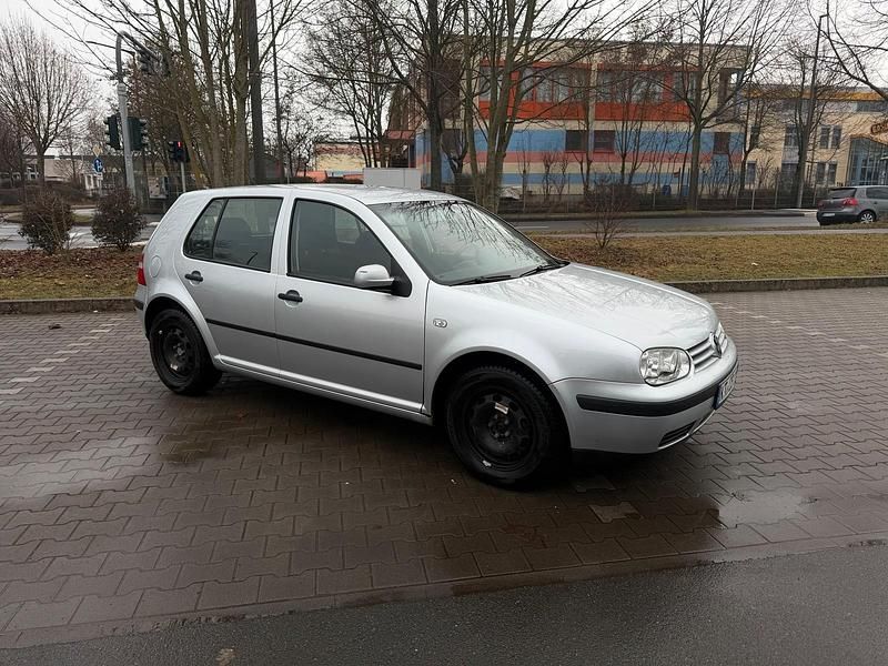 Gebraucht VW Golf IV 75 PS (55 kW) 2003 Silber Limousine