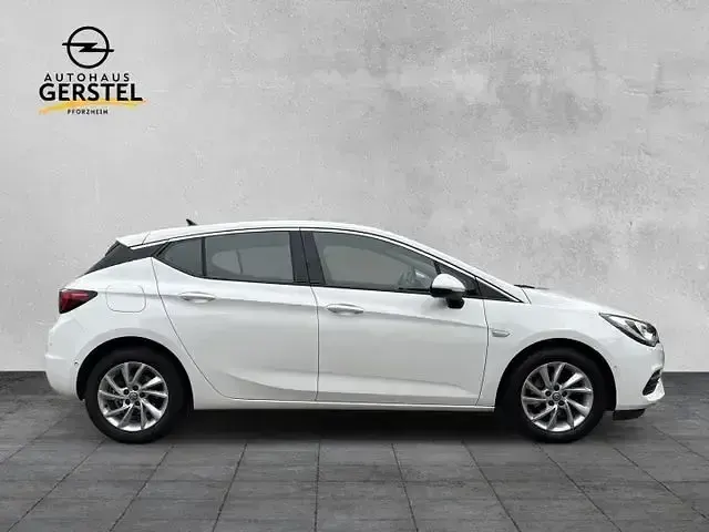 Gebraucht Opel Astra Elegance 145 PS (106 kW) 2020 Weiß Limousine