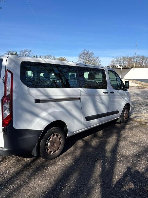 Gebraucht Ford Transit Custom 105 PS (77 kW) 2017 Weiß Van / Kleinbus