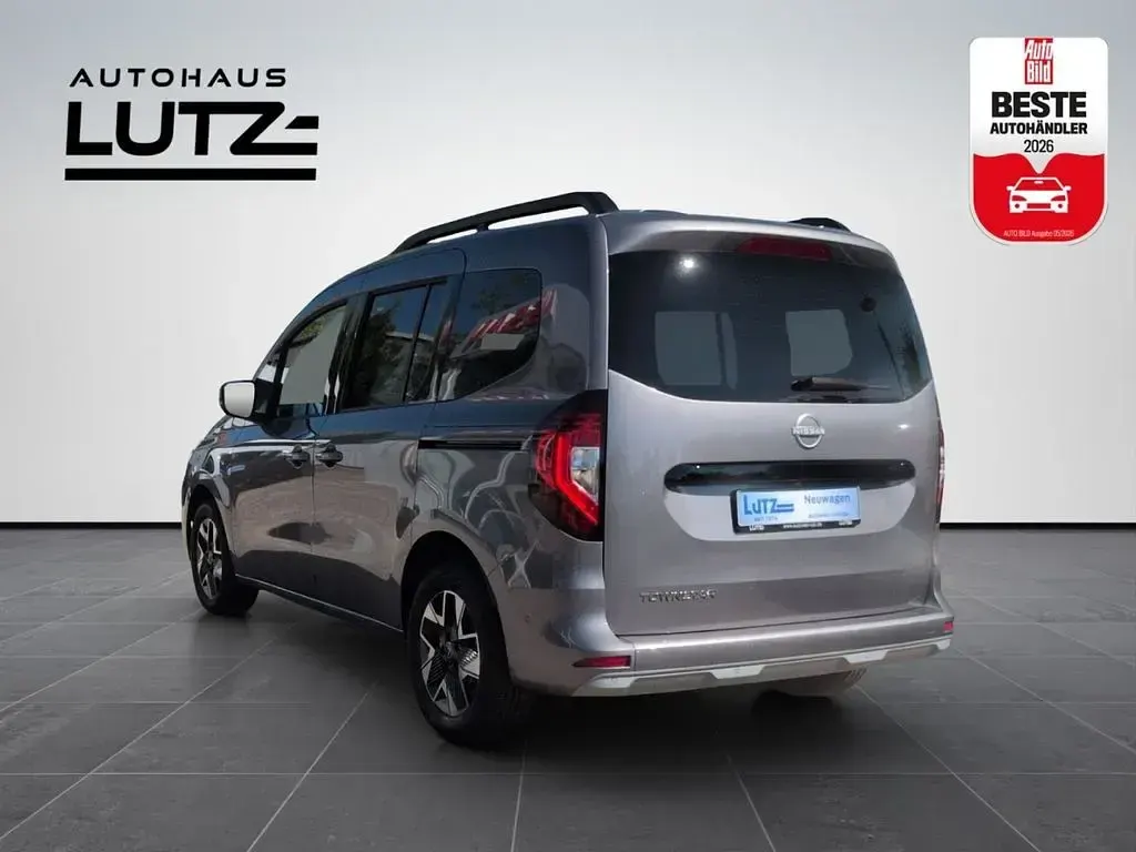 Neu Nissan Townstar N-Connecta 131 PS (96 kW) 2025 Grau Kombi