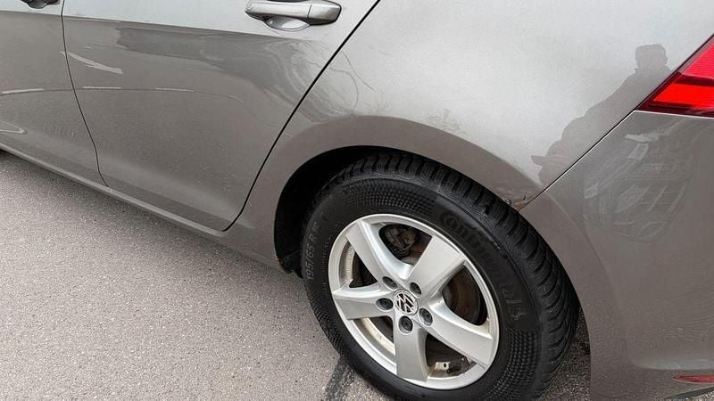 Gebraucht VW Golf VII 90 PS (66 kW) 2014 Silber Limousine