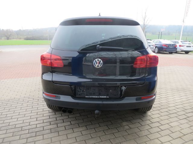 Gebraucht VW Tiguan S 140 PS (102 kW) 2012 Schwarz SUV