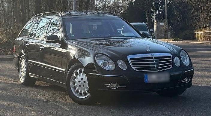 Schwarz Gebraucht 2007 Mercedes E320 Kombi | 11.599 € - Bild 1/4