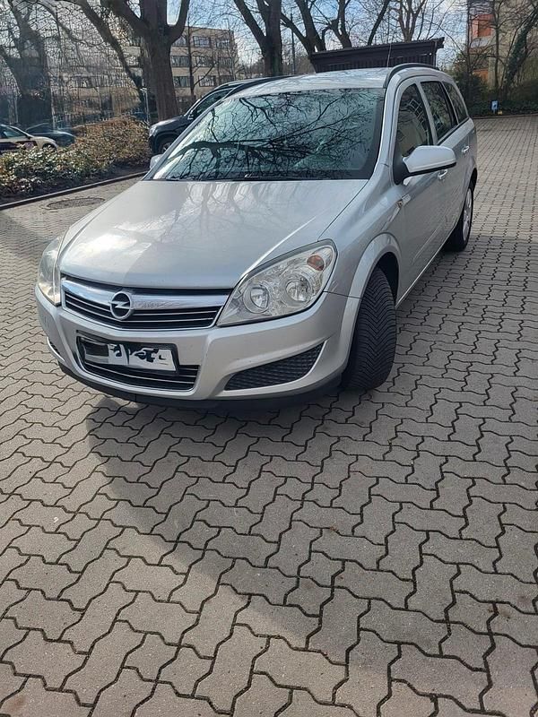 Gebraucht Opel Astra 100 PS (73 kW) 2007 Grau Kombi