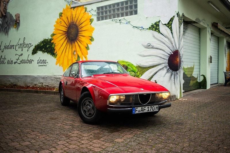 Rot Gebraucht 1972 Alfa Romeo GT Junior Coupé | 44.500 € - Bild 1/4