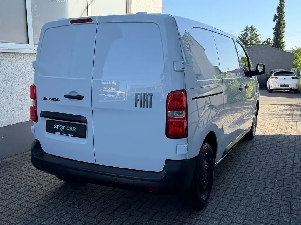 Gebraucht Fiat Scudo 144 PS (105 kW) 2024 Weiss Van